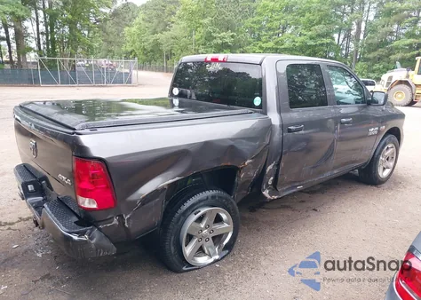 2016 Ram 1500 Express z USA, uszkodzony, nr VIN 3C6RR7KT7GG318532